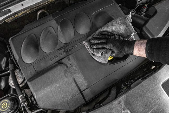 Moje Auto solutie pentru curatare plastice