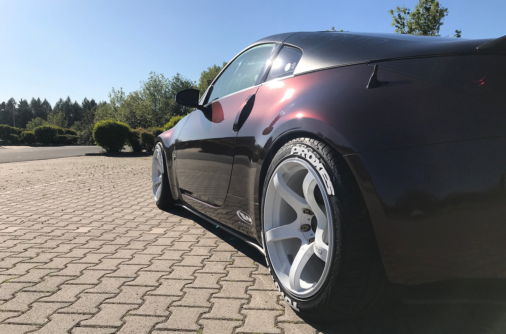 Japan Racing JR32 Gloss Black