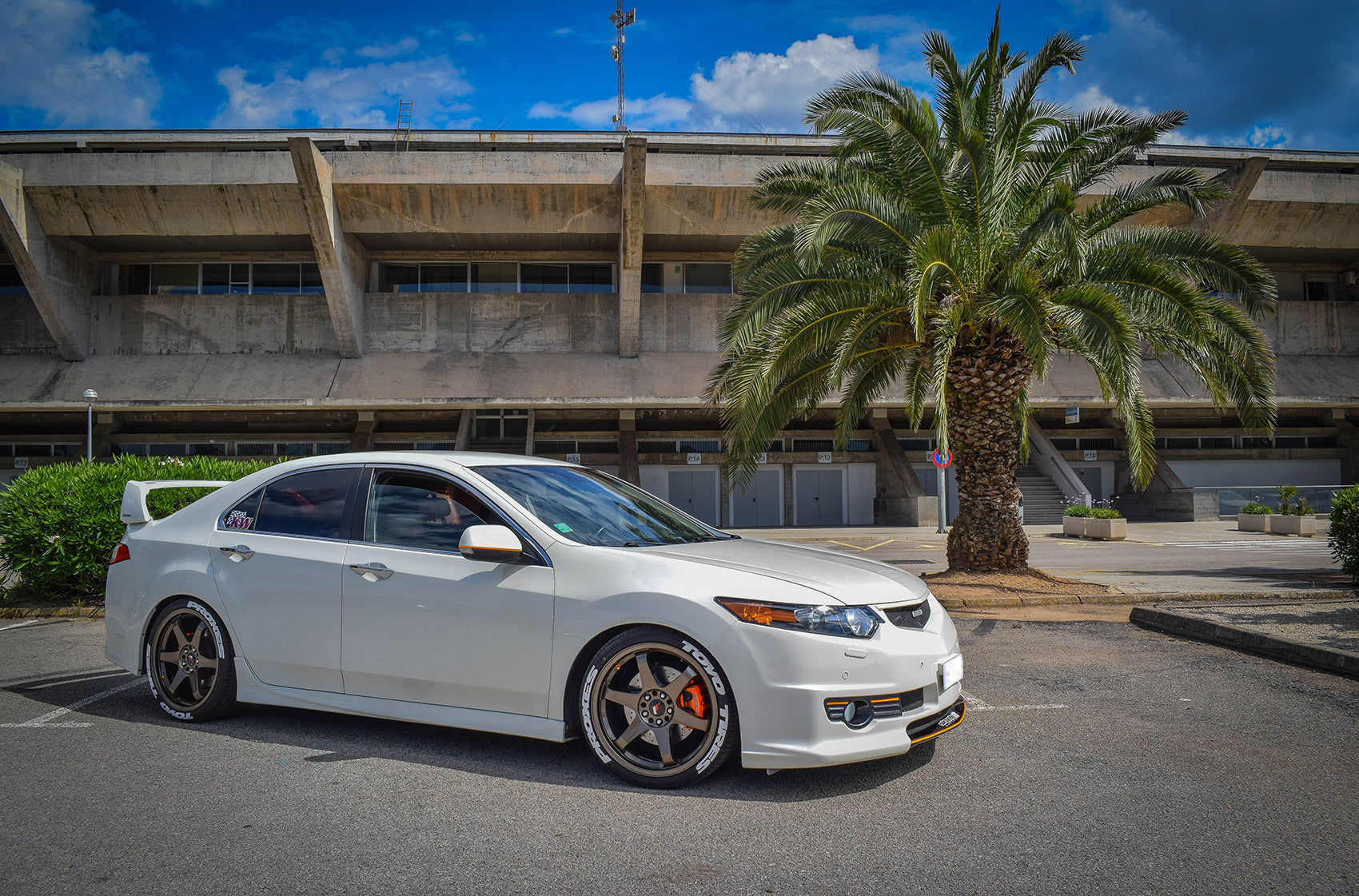 Japan Racing JR3 Gold