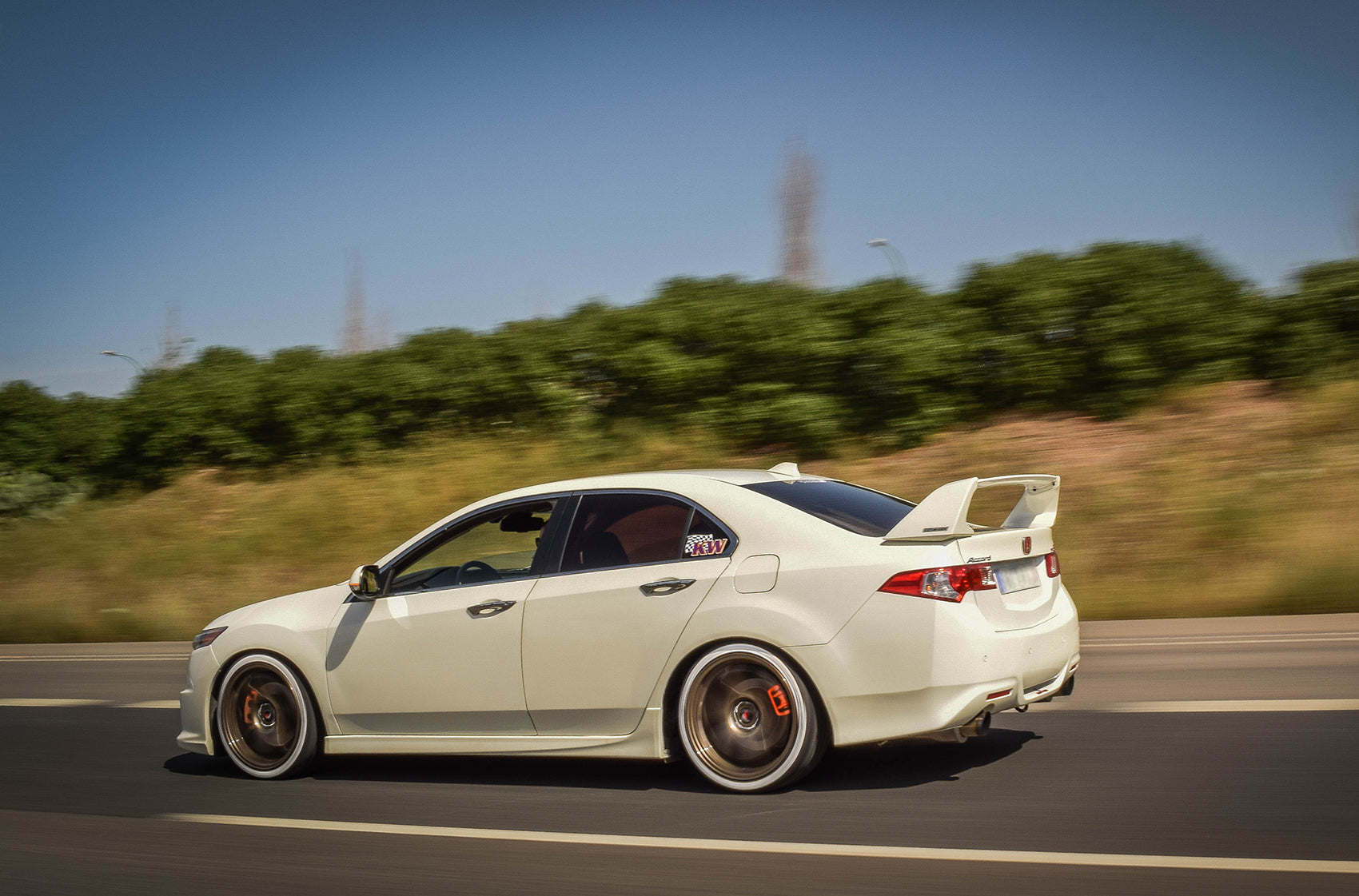 Japan Racing JR3 Gold