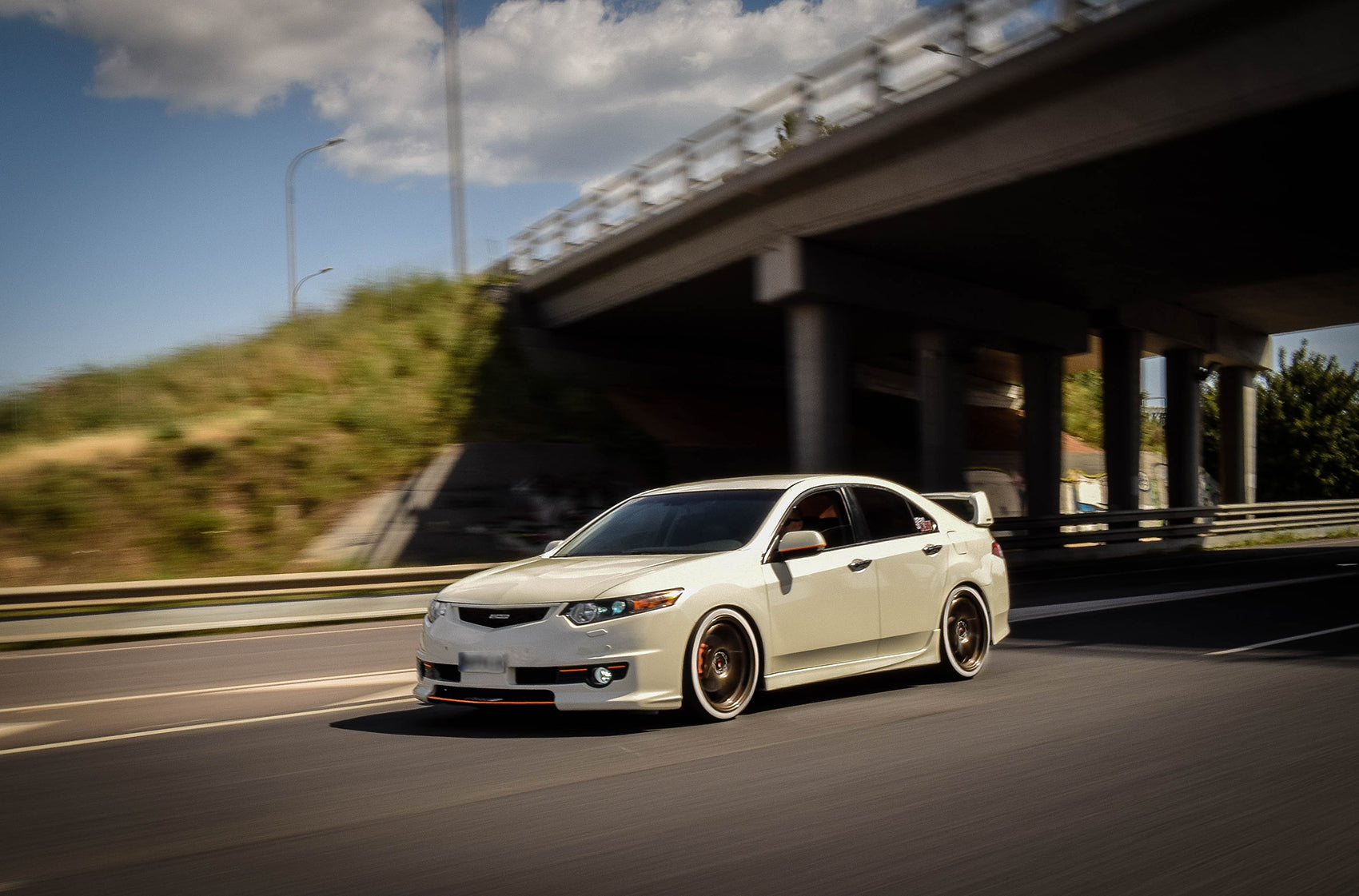 Japan Racing JR3 Gold