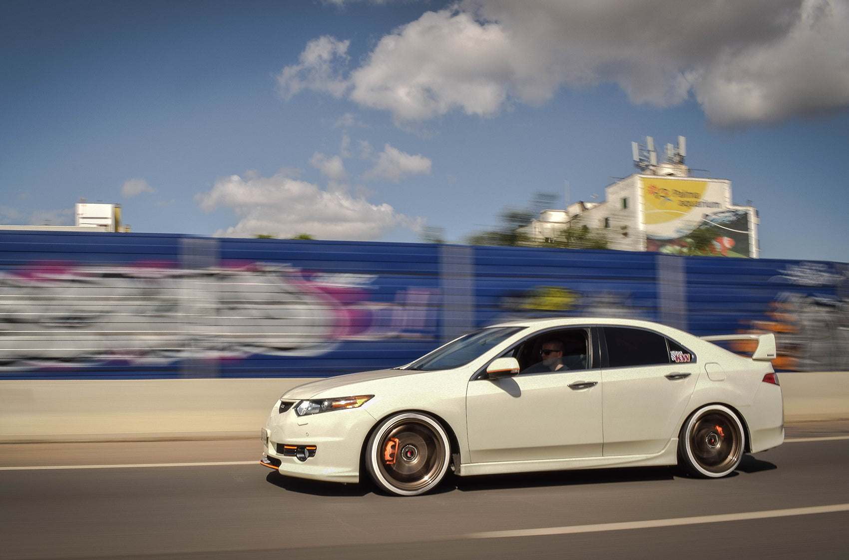 Japan Racing JR3 Gold