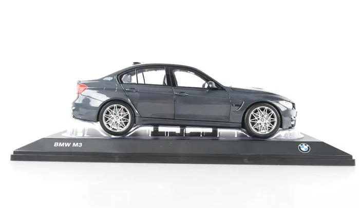 Macheta originala BMW M3 (F80)