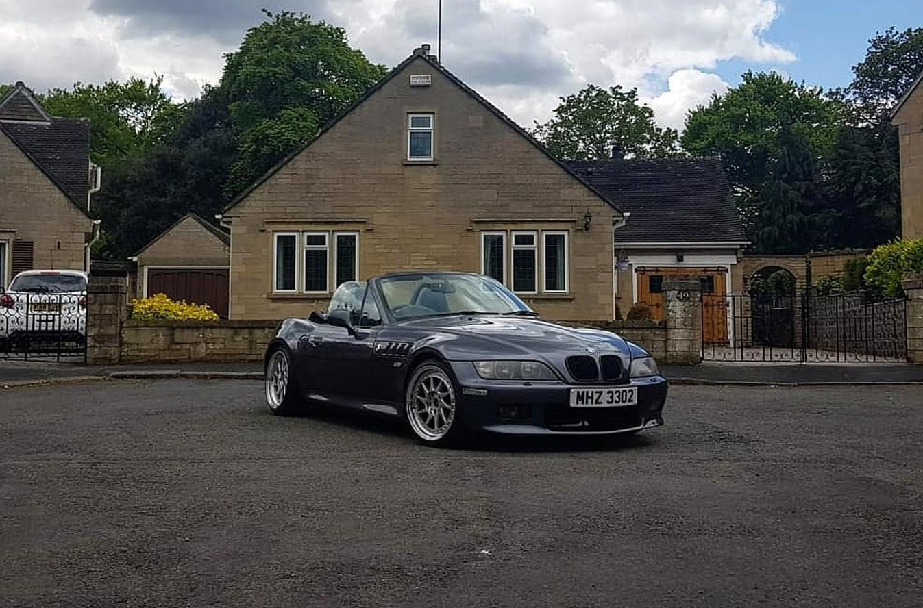 Japan Racing JR26 Gold w/Machined Lip