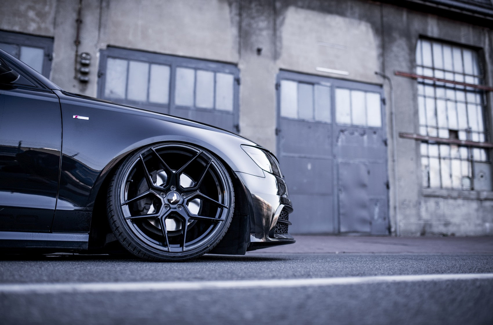 Japan Racing JR34 Gloss Black
