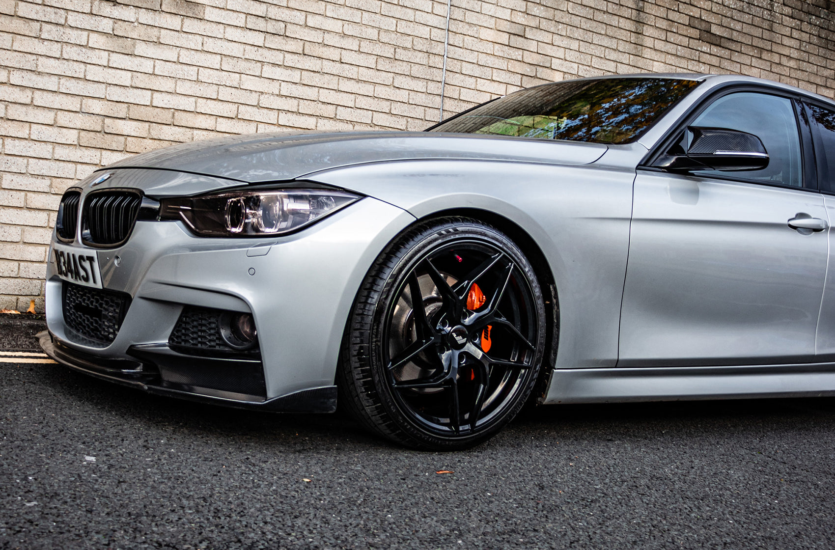 Japan Racing JR35 Gloss Black