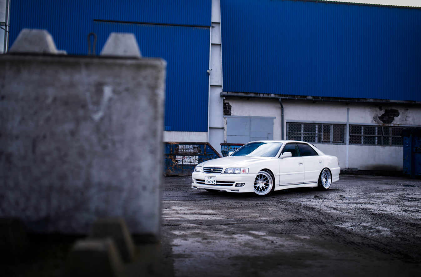 Japan Racing JR39 Gloss Black w/ Machined Lip