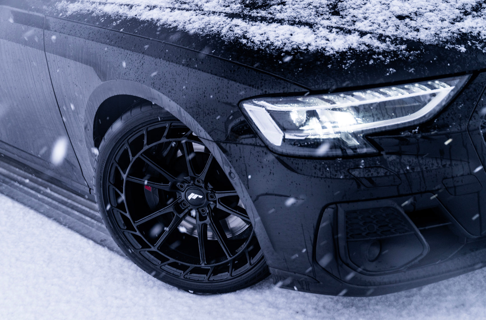 Japan Racing JR45 Gloss Black