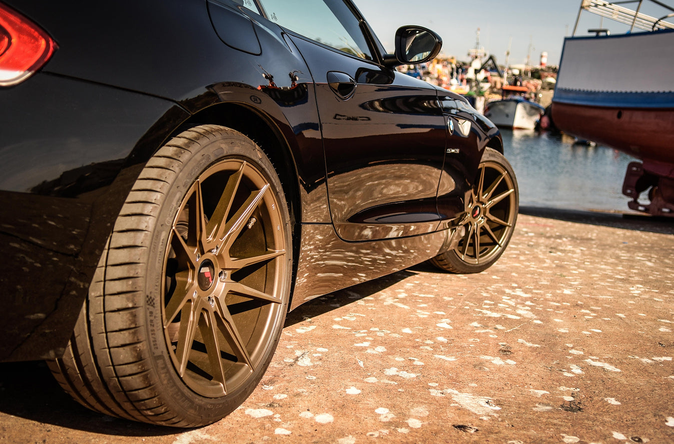 Japan Racing JR21 Matt Bronze