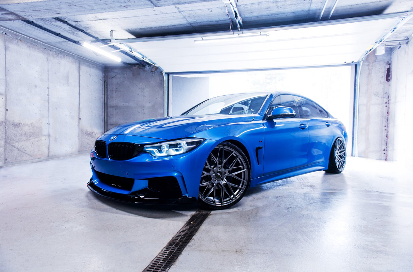 Japan Racing JR28  Gloss Black Machined Face