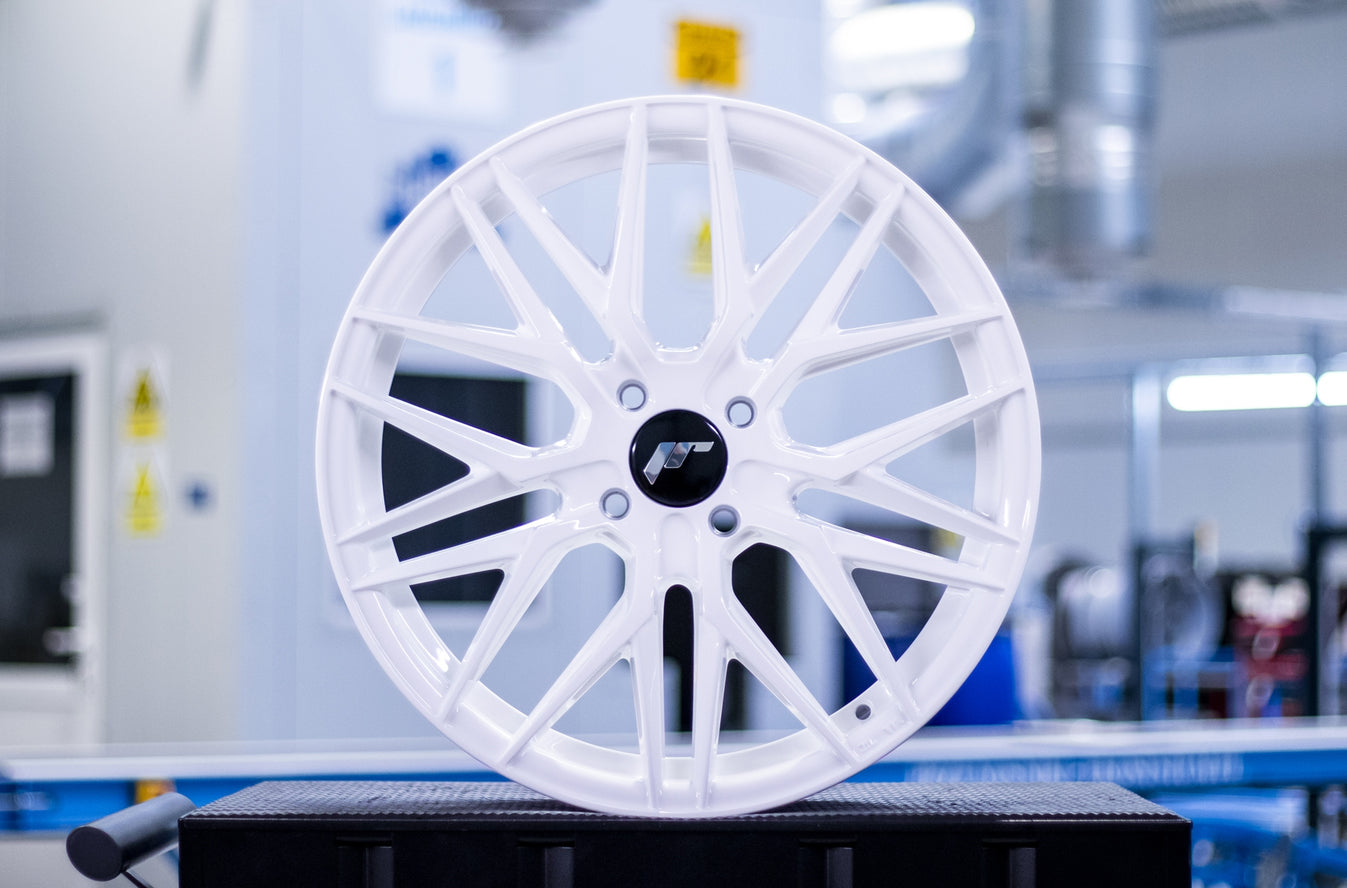 Japan Racing JR28 Custom Finish