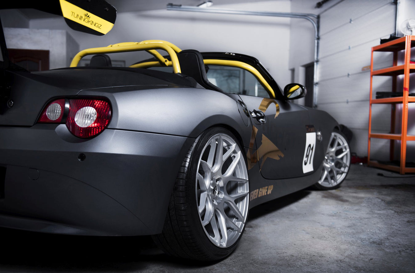 Japan Racing JR18 Machined Black