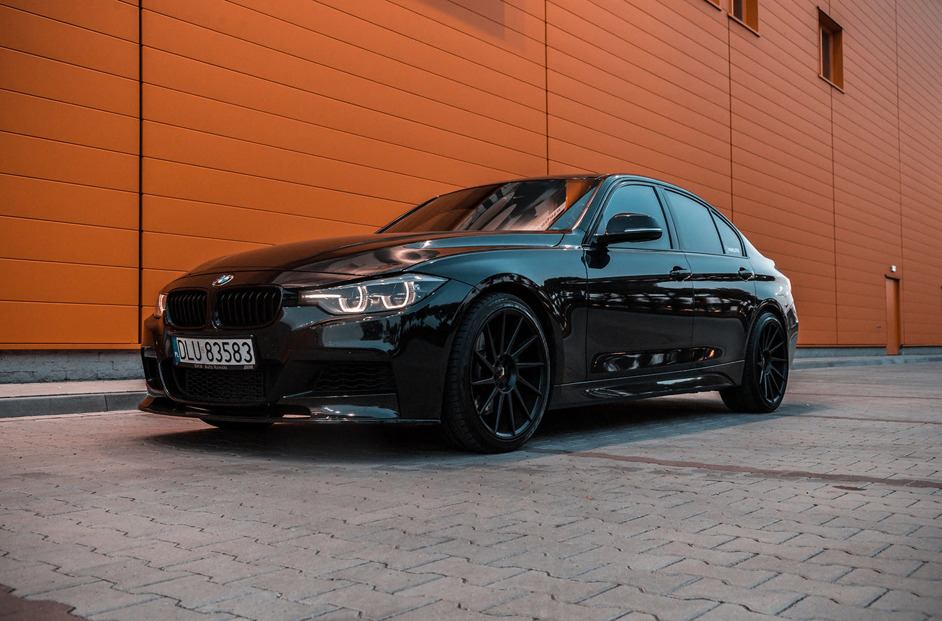 Japan Racing JR22 Hyper Black